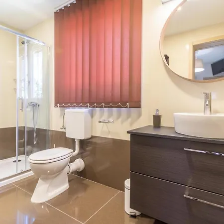 Mit Privatpool Fuer 18 Personen Ca 400 Qm In Valtura, Istrien Suedkueste Von Istrien *