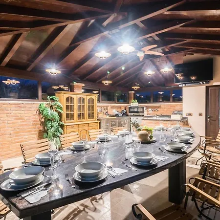 Holiday home Mit Privatpool Fuer 18 Personen Ca 400 Qm In Valtura, Istrien Suedkueste Von Istrien